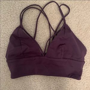 Lululemon sports bra